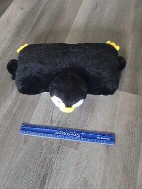 Penguin hot/cold pouch pillow/sleeve